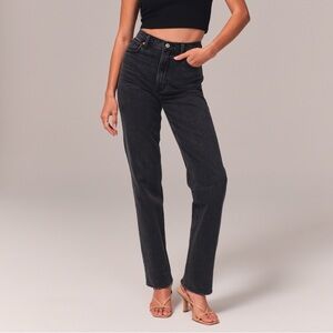 Abercrombie Ultra High Rise 90s Straight Jean